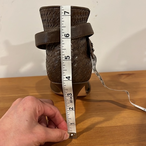 Fergie Shoes | Ankle Strap Pointed Toe Pumps | - Picture 10 of 10